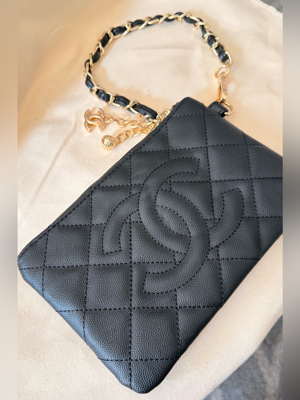 Heavy Chunky Black Wristlet with Gold accents New CC